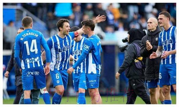 记者:皇马未与德托马斯谈判 西人标价3000-3500万欧